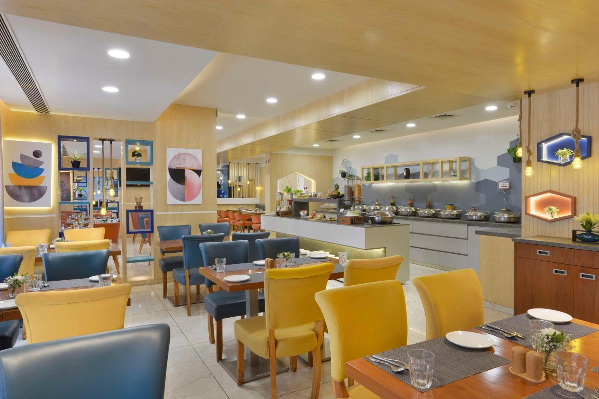 Hampton By Hilton Vadodara-Alkapuri Екстер'єр фото